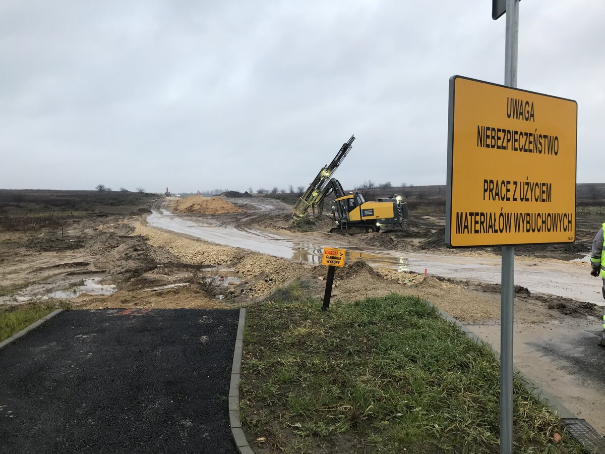 Budowa dróg na terenie KSSE Tucznawa w Dąbrowie Górniczej